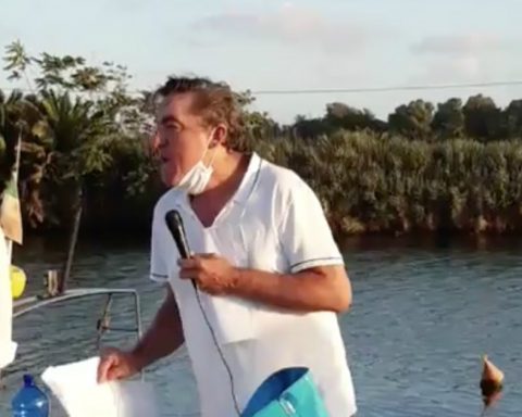 L'ex Assessore all'Ambiente del Comune di Latina Roberto Lessio durante la manifestazione a Rio Martino