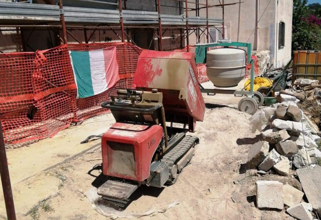 ponza abuso edilizio giancos di sopra