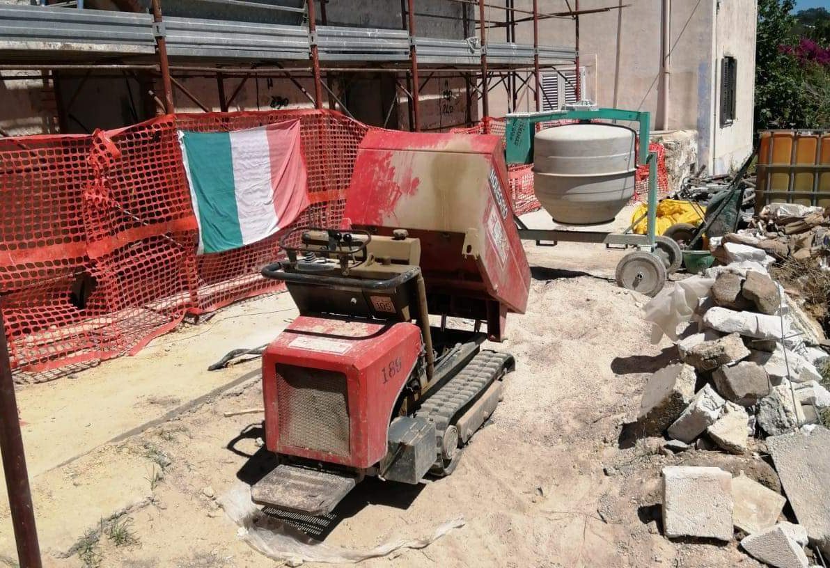 ponza abuso edilizio giancos di sopra