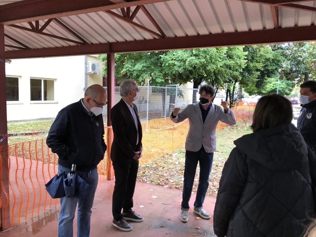 Foto sopralluogo alla scuola Caetani