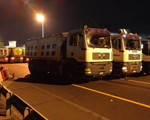 Le prove di carico eseguito stanotte sulla Flacca, Formia
