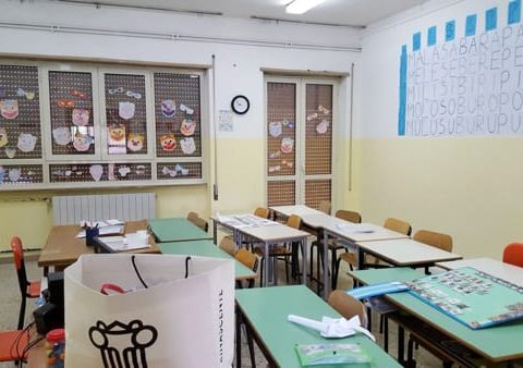 Aula scuola generi