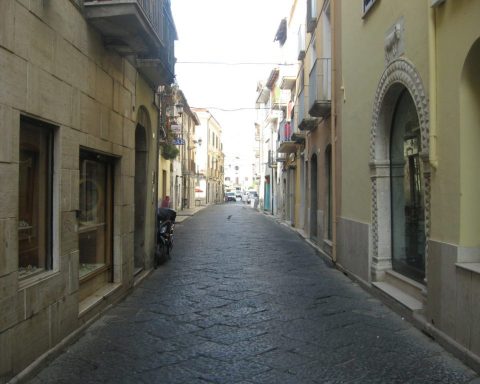 Corso Appio Claudio, Fondi