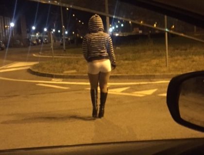 PROSTITUTA