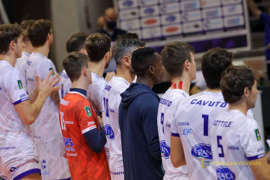 VOLLEY