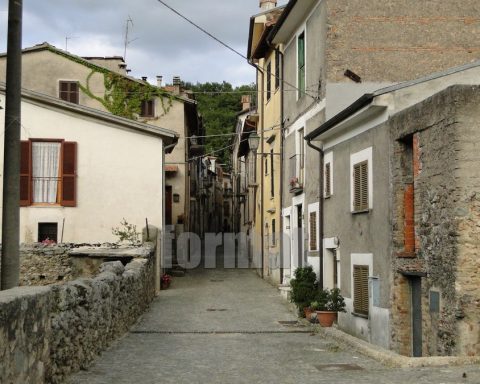 canetra-paese02