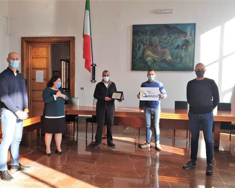 foto premiazione logo 3
