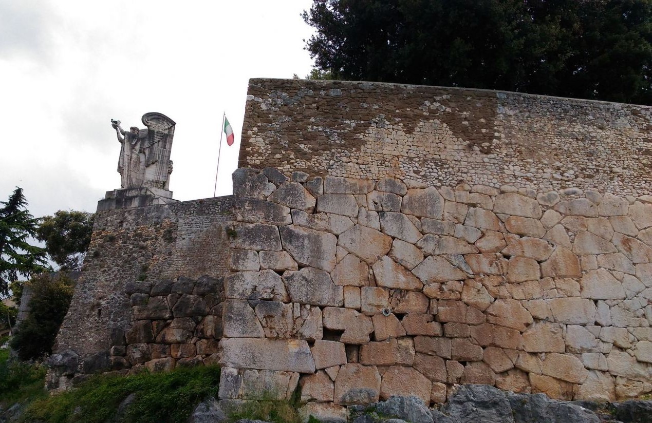 mura millenarie