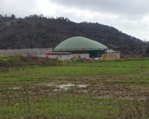 Impianto biogas (foto d'archivio da latinascalo.org)