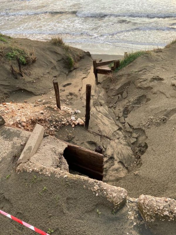 Spiaggia devastata a Sabaudia