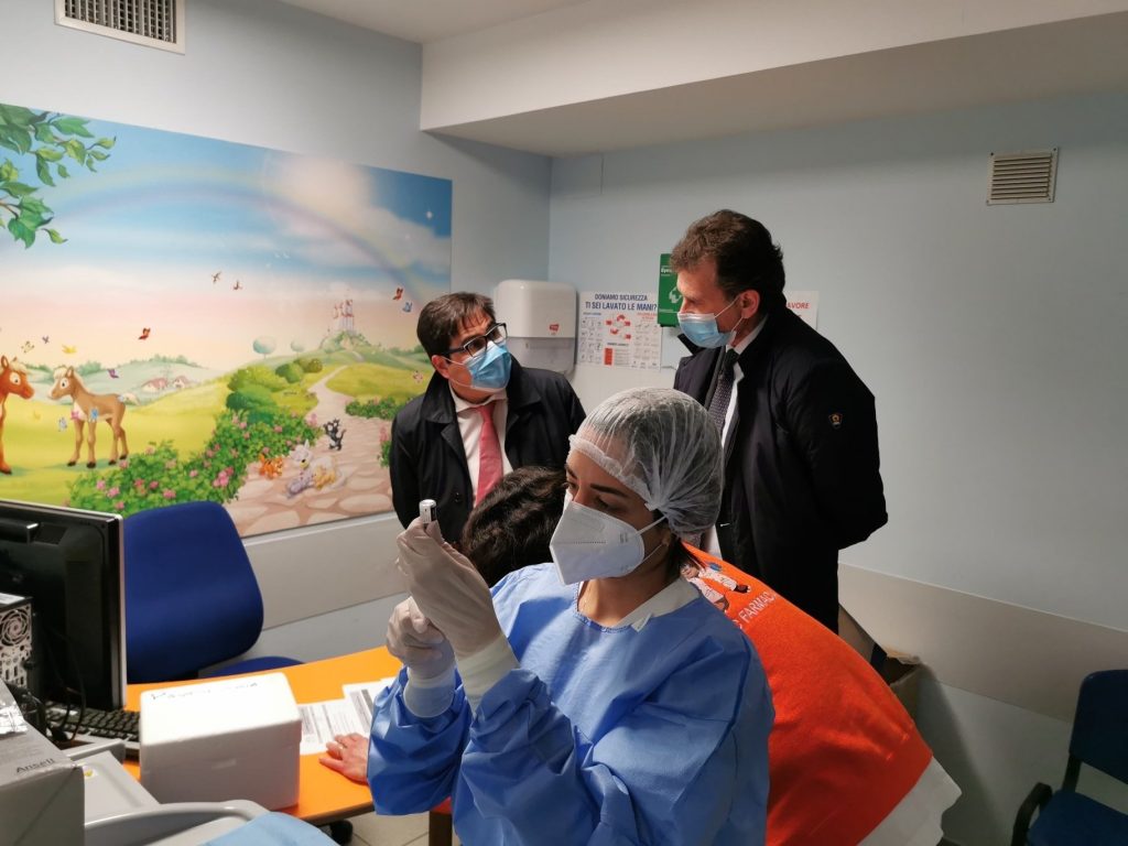 Vaccini al Bambino Gesù di Roma