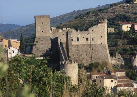Castello medievale di Itri, uno dei primi tre progetti finanziati in provincia di Latina