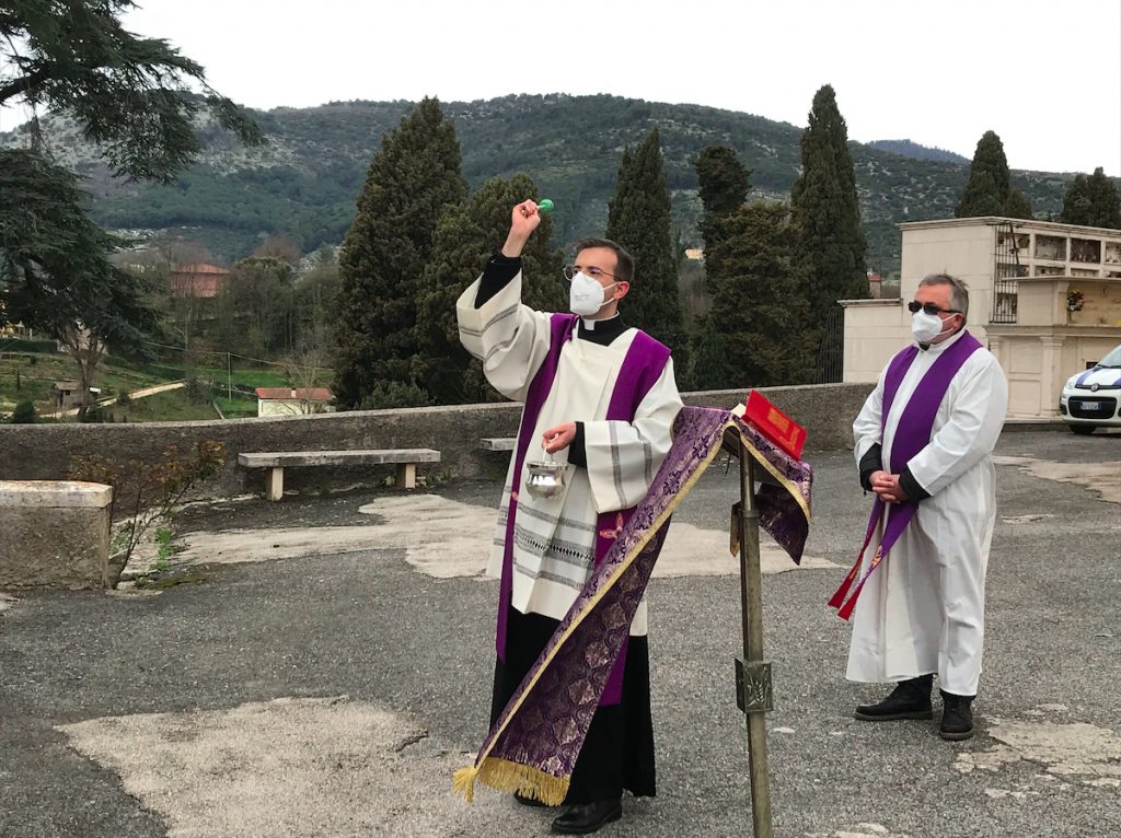 Benedizione cimitero Sezze