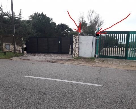 Il-sentiero-di-accesso-al-mare-Ex-Moravia-chiuso3-1024x768