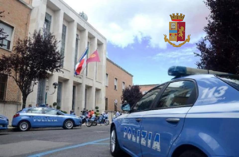POLIZIA