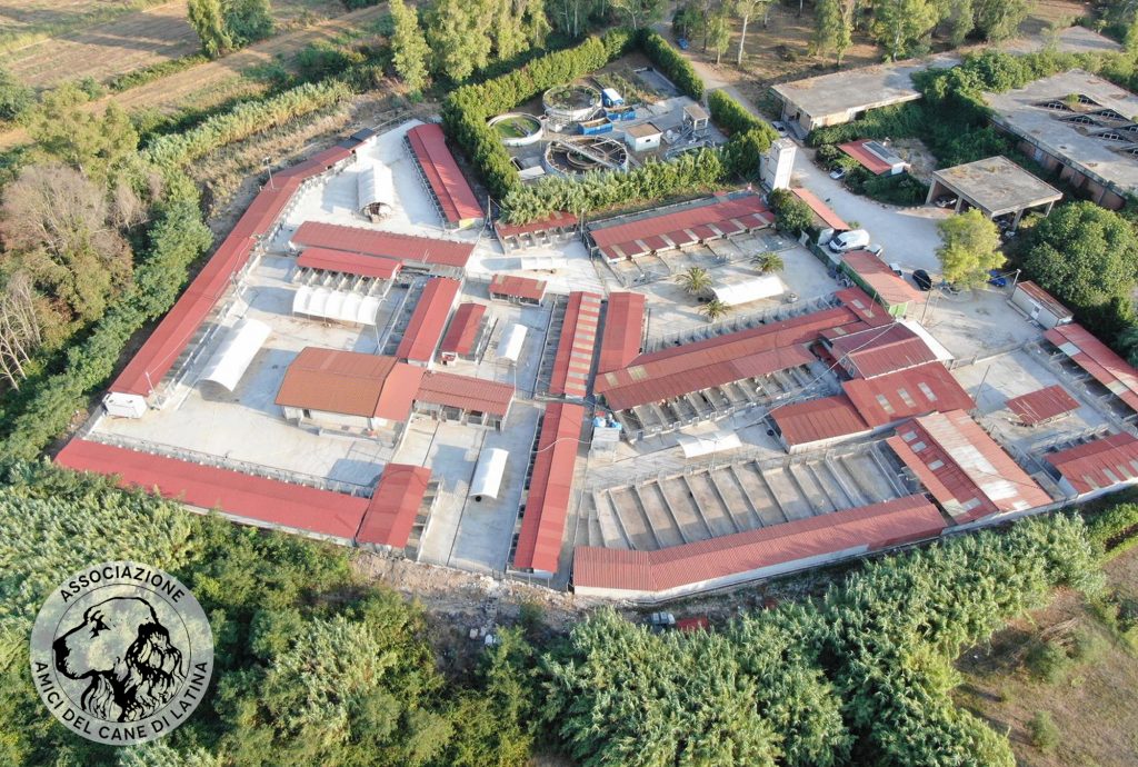 Amici del cane di Latina - veduta del canile dall'alto