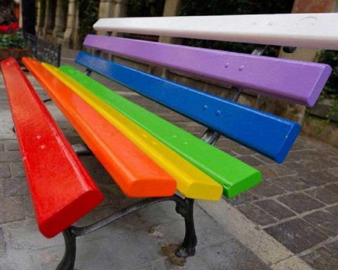 Panchina Arcobaleno