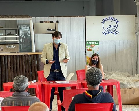 Pino D Amici incontro balneari 1