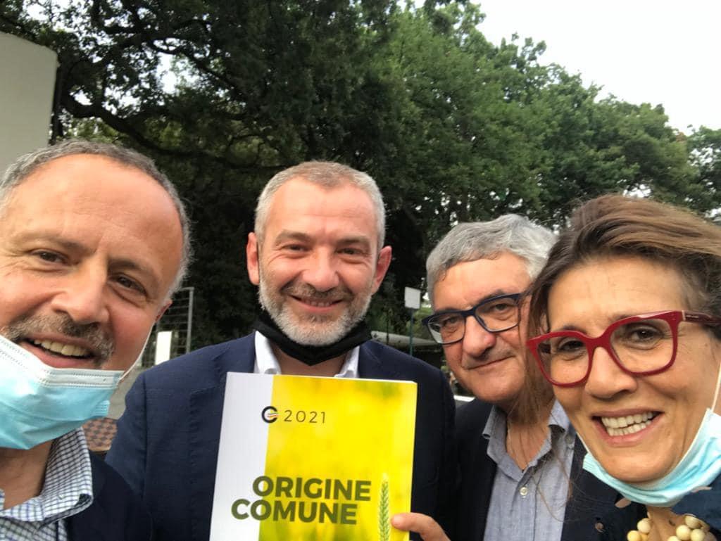 Nella foto il direttore di Agro Camera, Carlo Hausmann, il sindaco di Cori, Mauro De Lillis, il segretario generale di Anci Lazio, Giuseppe De Righi, e l'assessore all'Agricoltura del Comune di Cori, Simonetta Imperia.