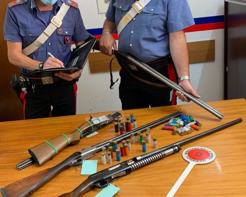 Armi e munizioni sottoposte a sequestro