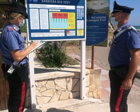 Carabinieri del Comando Stazione di Scauri di Minturno sul posto