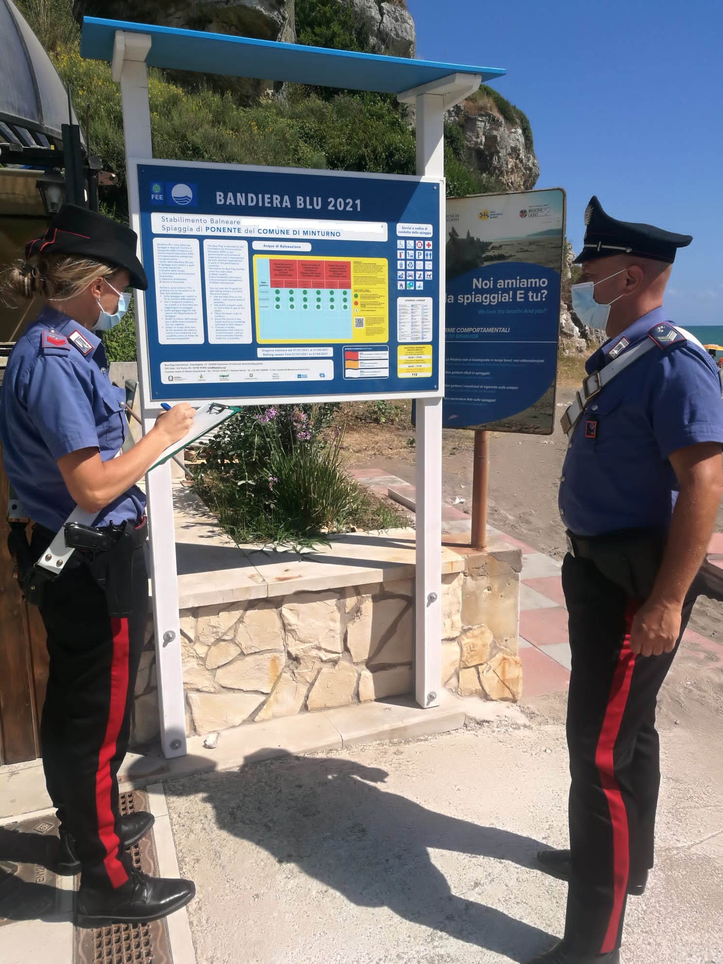 Carabinieri del Comando Stazione di Scauri di Minturno sul posto