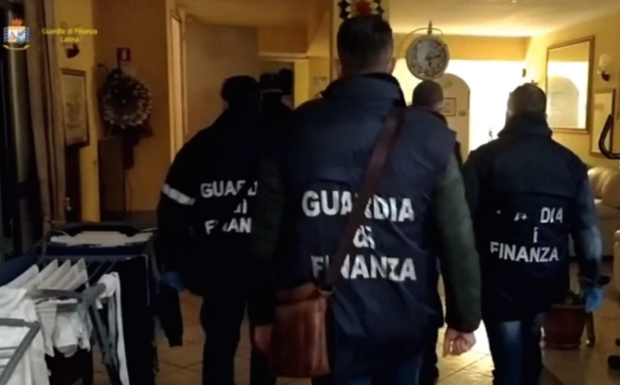 Il blitz dei finanzieri a Villa Serena, Terracina