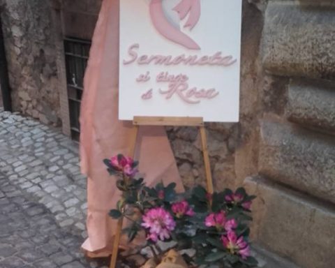 sermoneta si tinge di rosa