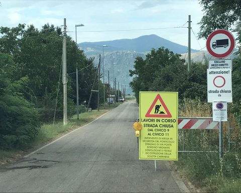 via ponte sordino