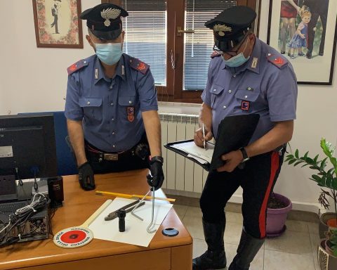 Arnesi da scasso sequestrati