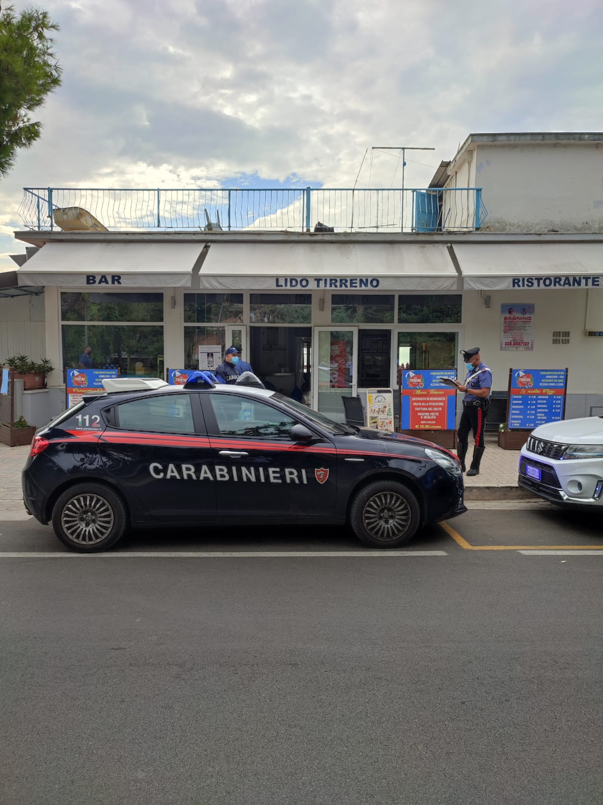 sopralluogo dei carabinieri di formia sul posto della rapina