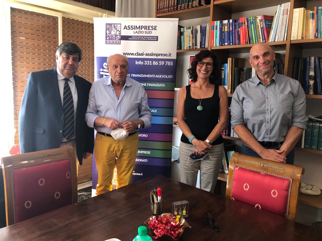 Ivan Simeone, Renzo Vecchi, Giovanni Vecchi