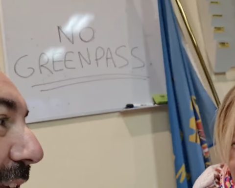 Il consigliere regionale ex 5Stelle Dario Barillari e Sara Cunial Deputata del Gruppo Misto (ex 5Stelle)