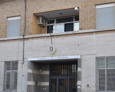 caserma-carabinieri-sabaudia-latina