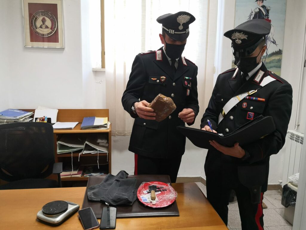 Lo stupefacente sequestrato dai Carabinieri di Latina