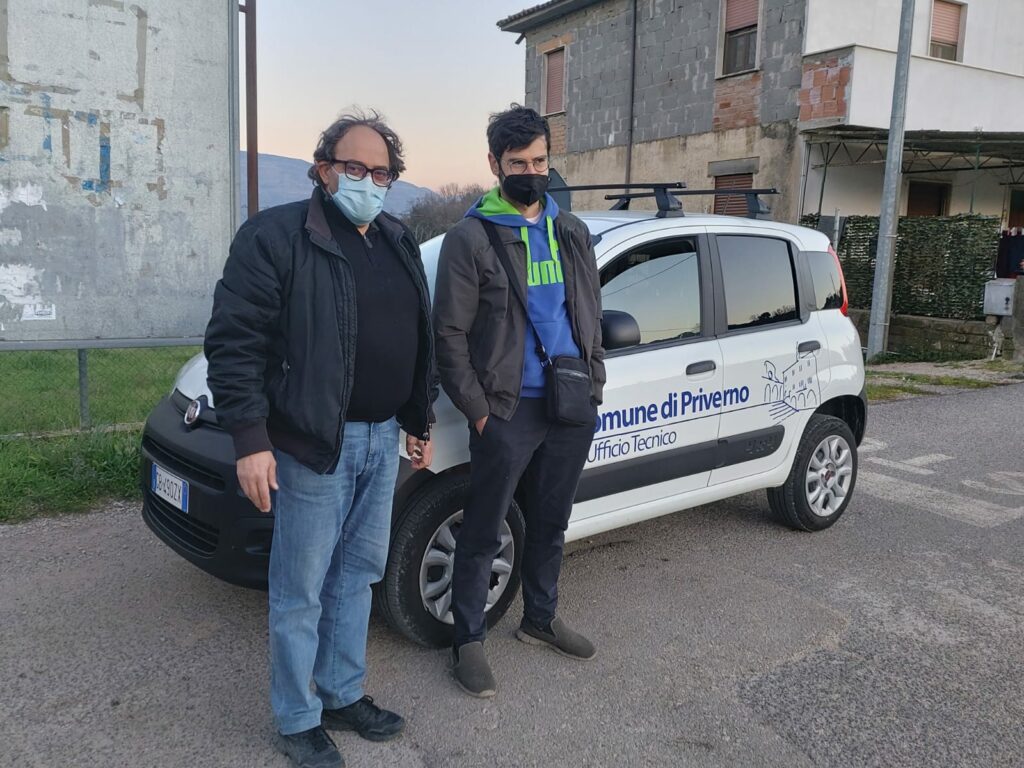 Walter Farina e Yuri Musilli durante il "tour" organizzato nelle periferie di Priverno
