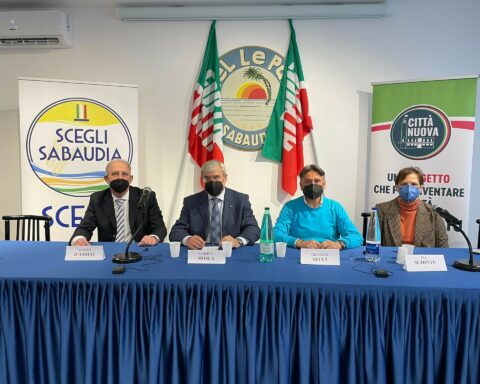 La conferenza di presentazione della candidatura del Generale dell'Arma dei Carabinieri Alberto Mosca