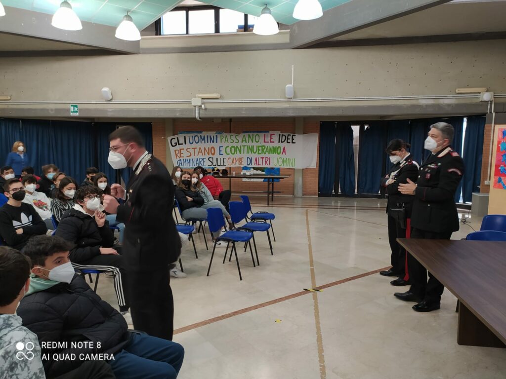 Il Comandante della Compagnia Carabinieri di Latina, Cap. Perrone Paolo