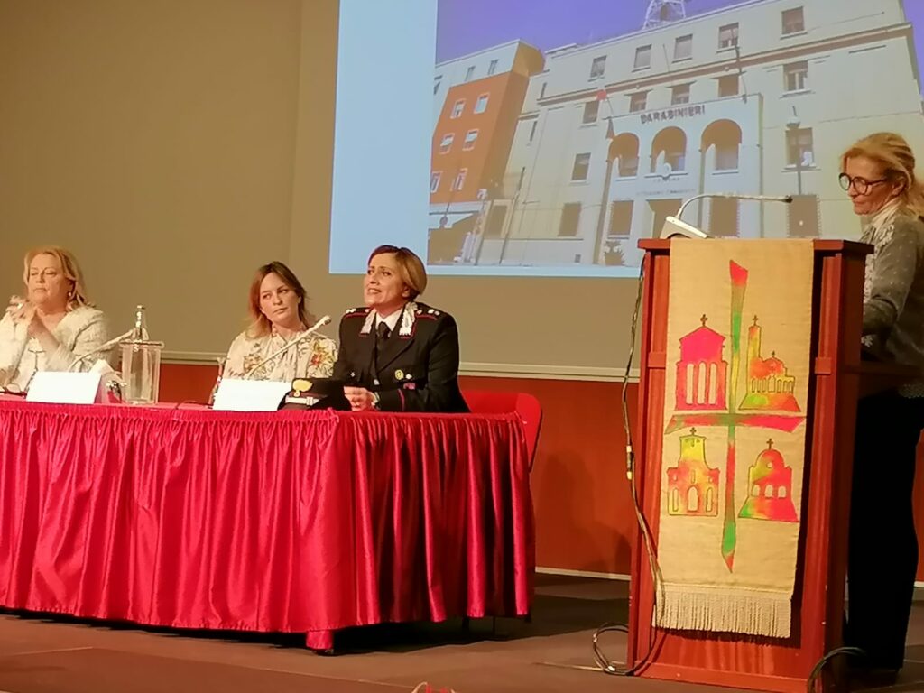 Il Ten. Monica Loforese, Comandante del NORM di Latina