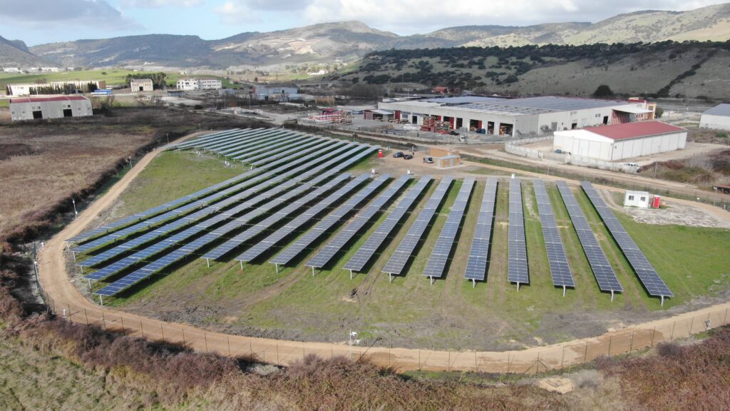 un impianto fotovoltaico realizzato da Solar Ventures e già funzionante a Cargeghe, in provincia di Sassari.