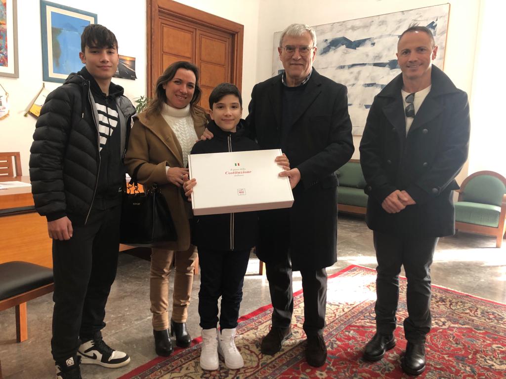 Ciro Clarizio premiato dal sindaco Mosca