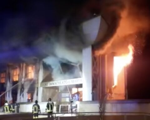 La Chiesa di Don Bosco in fiamme