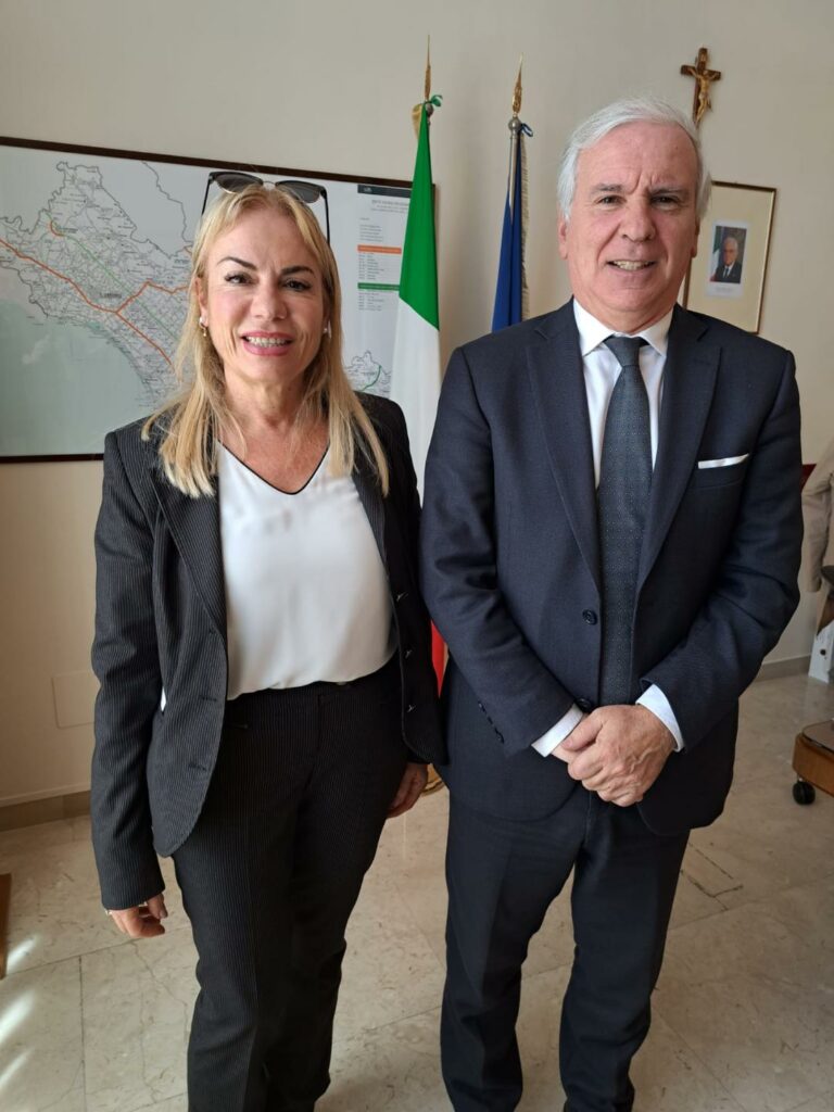 Matilde Celentano e il Prefetto Maurizio Falco