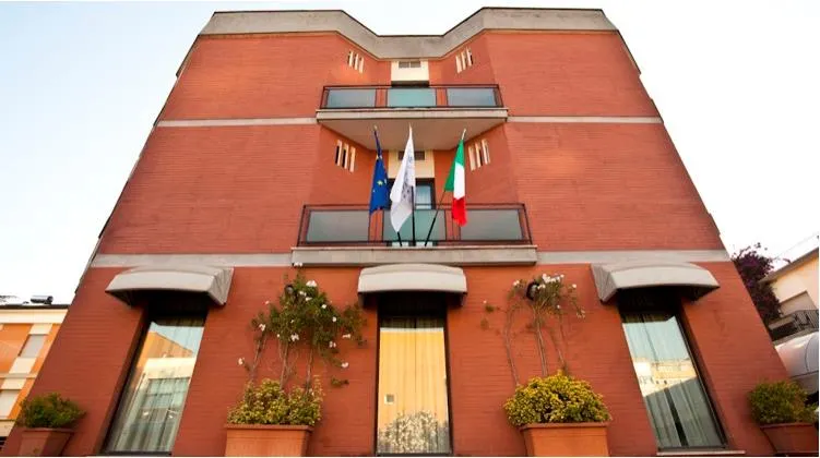 Hotel De La Ville
