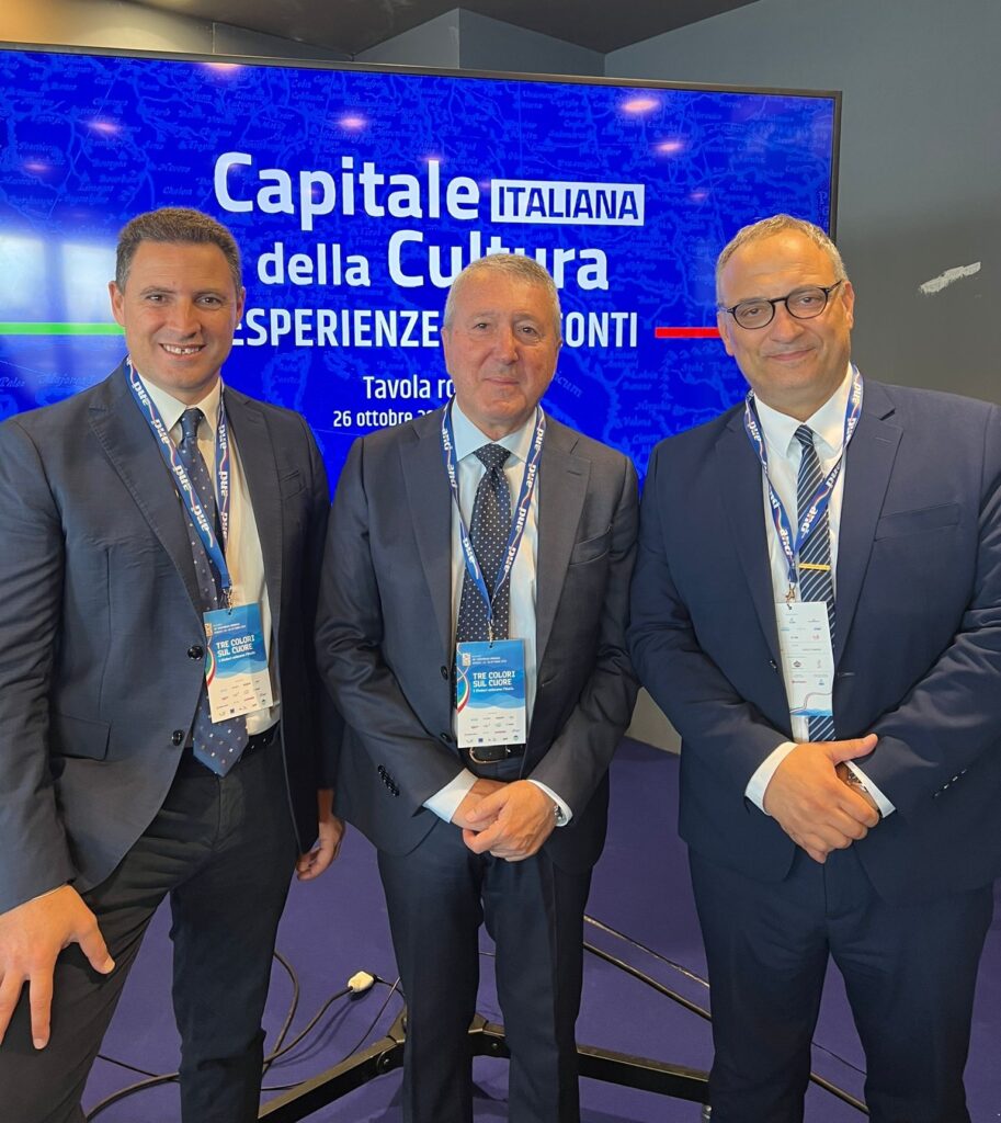 In foto con il Sindaco Leccese, il Presidente di Cethegus, Leonardo Valle, e il Sindaco di Agrigento, Francesco Miccichè