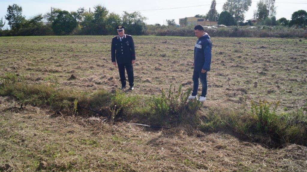 Nella foto i carabinieri durante il sopralluogo
