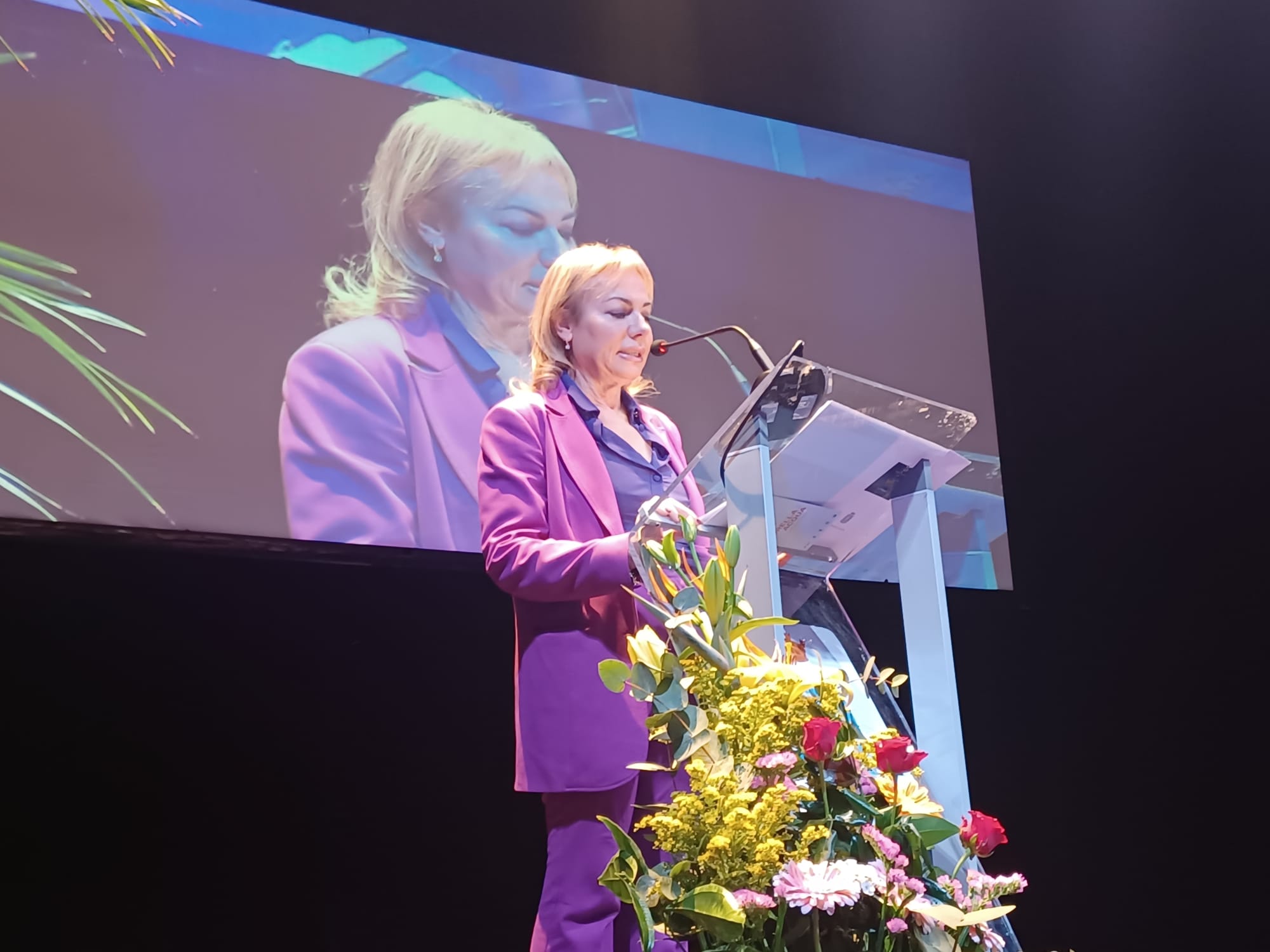 L'intervento di Matilde Celentano durante la giornata "Sorella Acqua", svoltasi al Teatro comunale di Latina