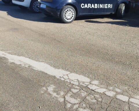 I Carabinieri al Centro di raccolta rifiuti a Morelle (Terracina)