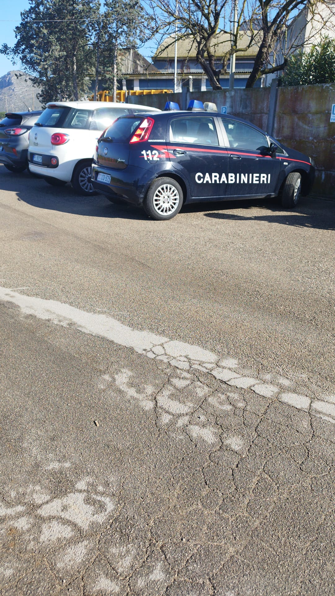I Carabinieri al Centro di raccolta rifiuti a Morelle (Terracina)
