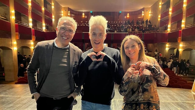 Vincenzo Schettini tra il consigliere comunale della Lega Vincenzo Valletta e l'assessore Francesca Tesone